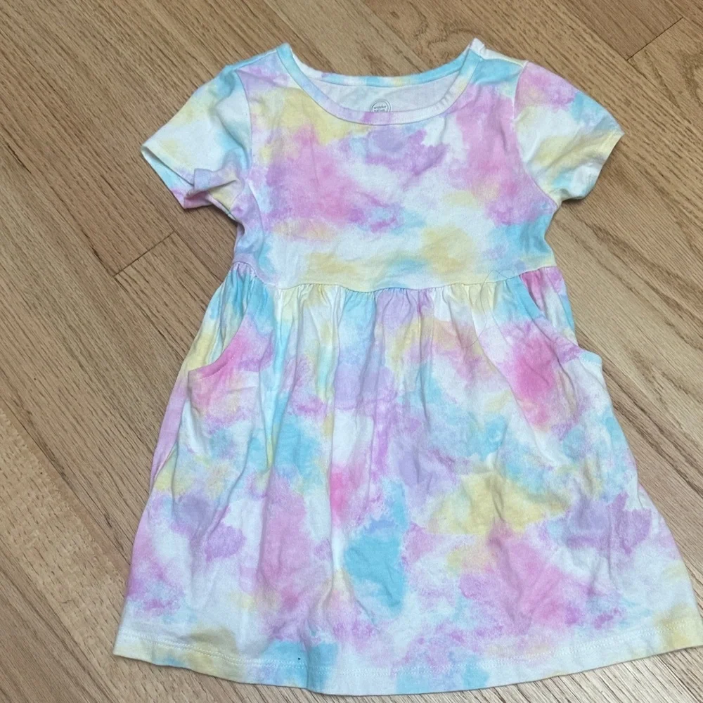 Girls' Bundle 2T Dresses & Fleece - Picture 6 of 9